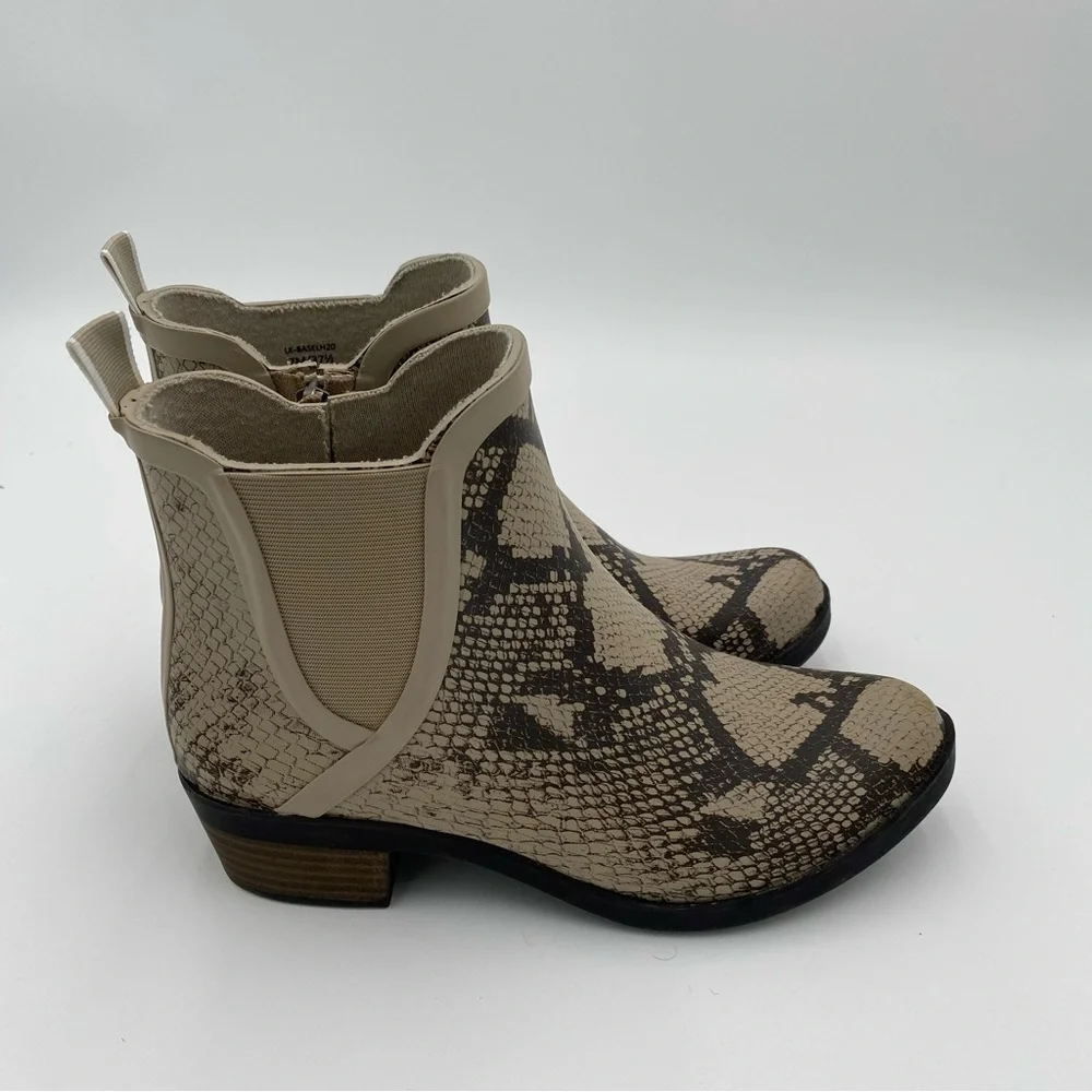 Lucky Brand Basel‎ H20 Snake Print Rubber Rain Boots Ankle Booties Size 7 (NWOT)